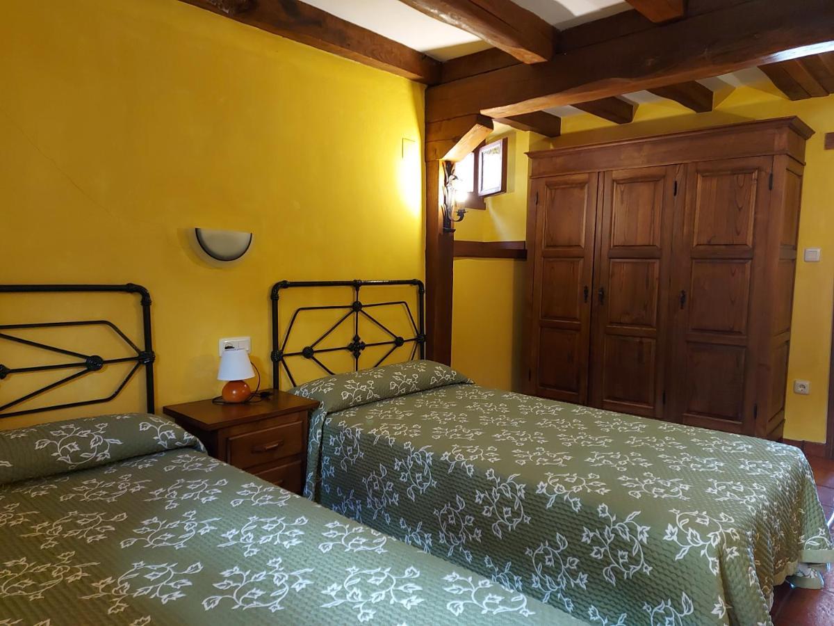 Apartamentos Rurales Las Rocas De Brez Камаленьо Экстерьер фото