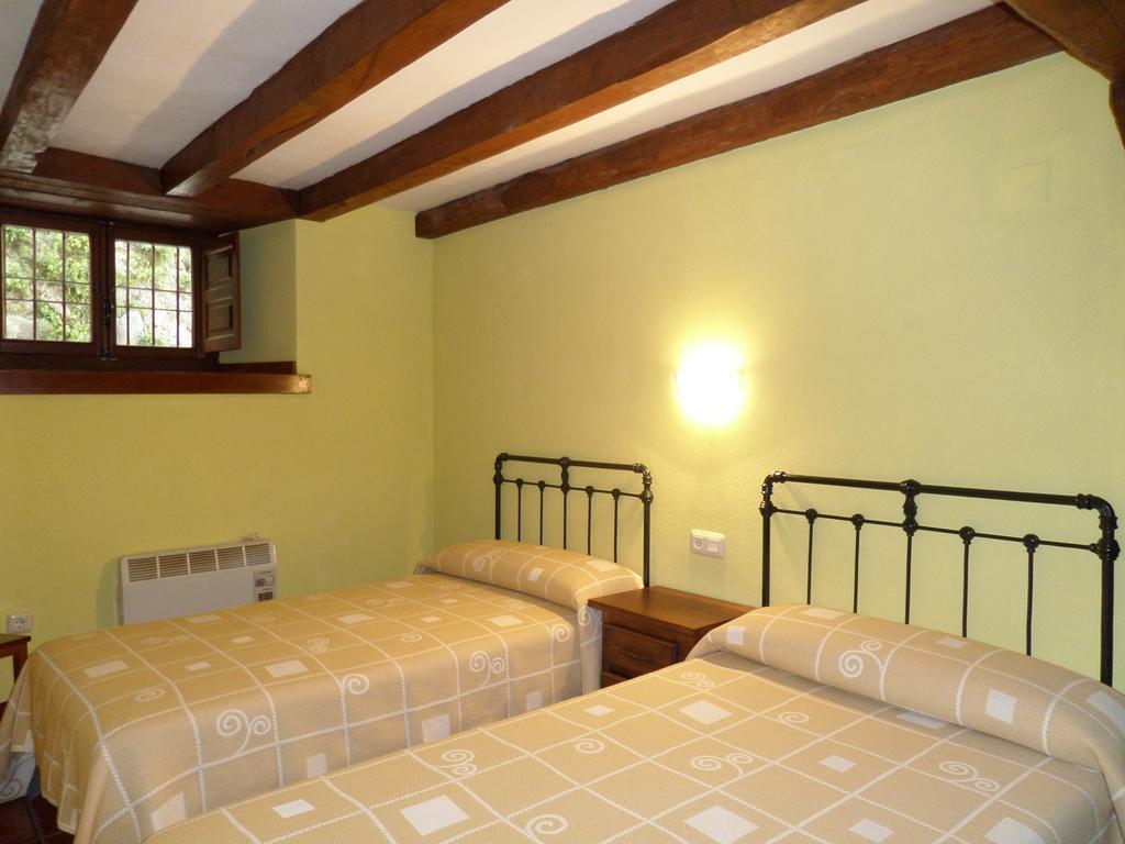 Apartamentos Rurales Las Rocas De Brez Камаленьо Экстерьер фото